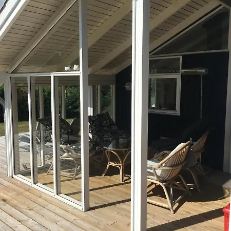 Ferienhaus Two-bedroom For 6 In Vemmingbund