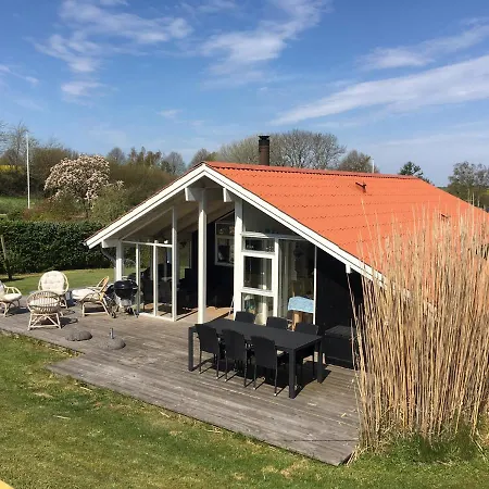 Ferienhaus Two-bedroom For 6 In Vemmingbund